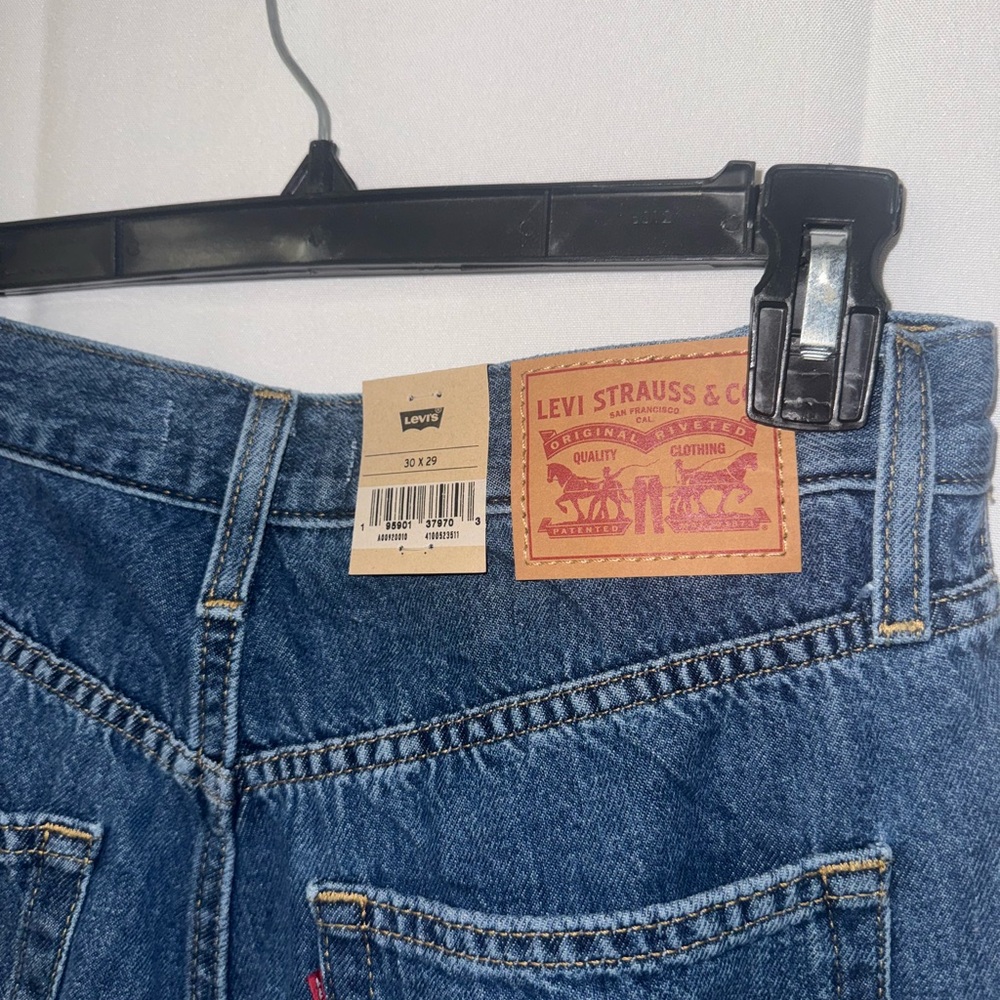 Levi's Women's Wide Leg Jeans, high rise. - Picture 6 of 7